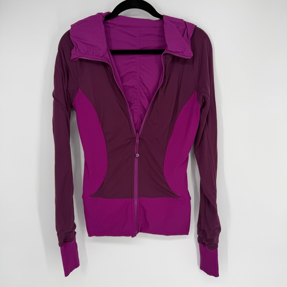 LULULEMON IN FLUX REVERSIBLE JACKET REGAL PLUM SIZE 8 CASUAL ATHLEISURE SPORTY